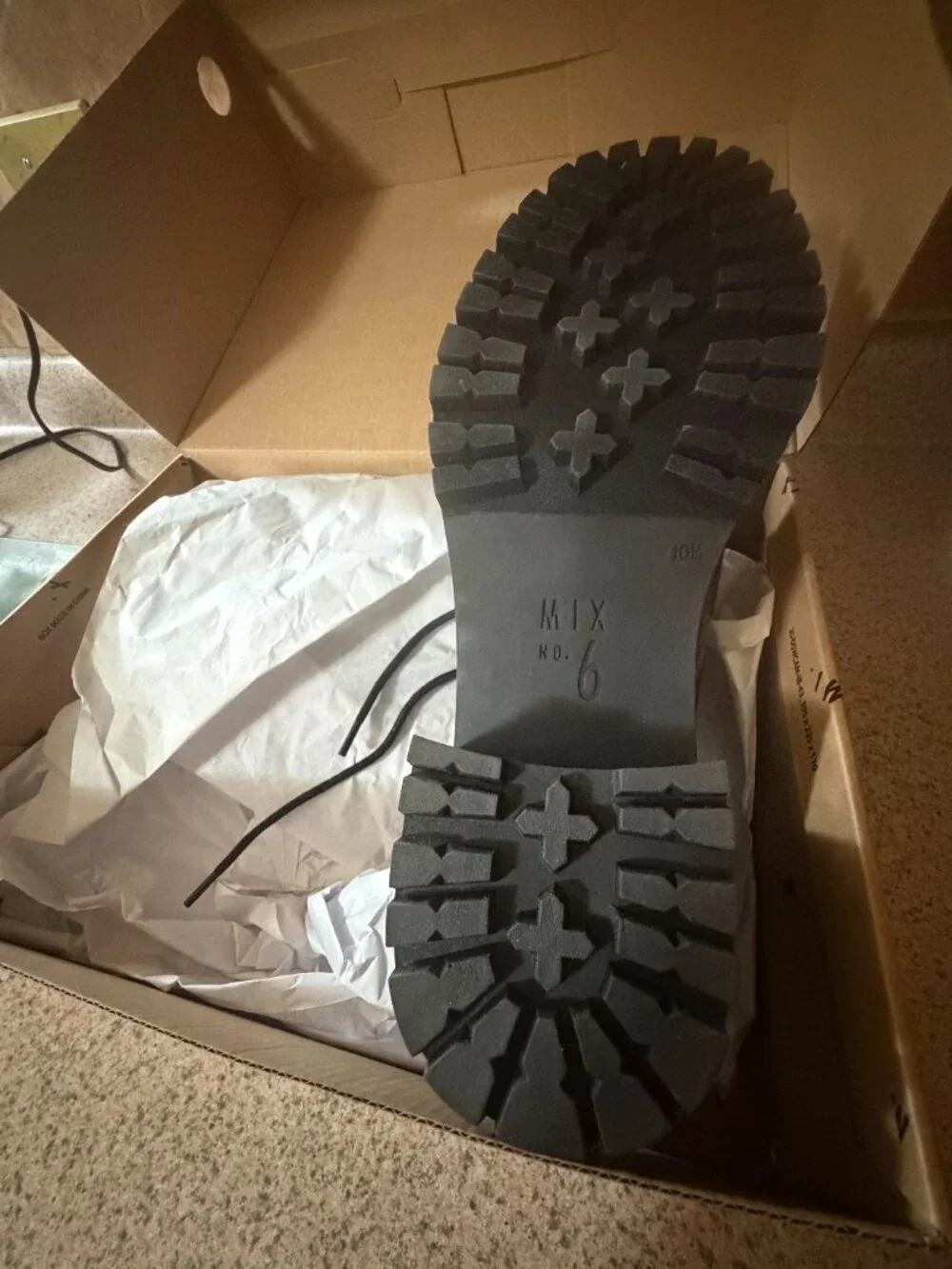 New in Box! Mix No. 6 Seren Women's Patent Lug Sole Oxford Shoes - Size 10